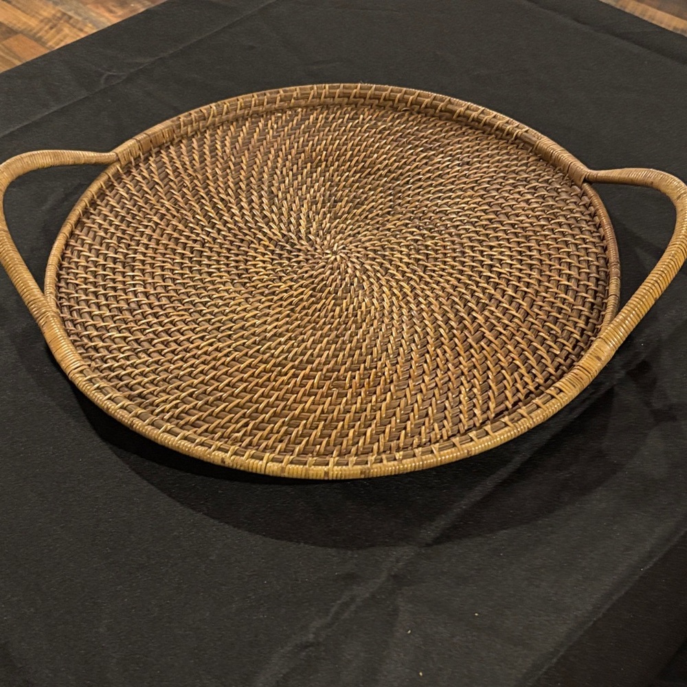 The Pampered Chef Woven Selection  Serving Tray